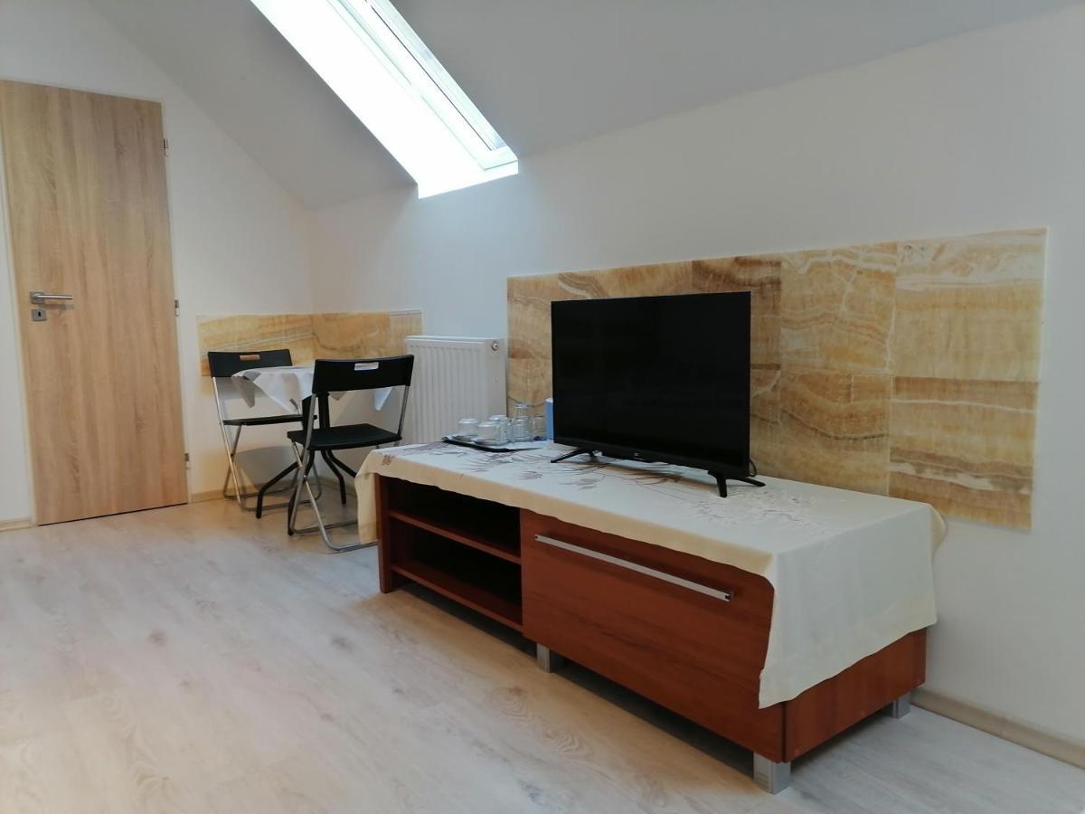 Apartmany Amalia П'єштяни Екстер'єр фото
